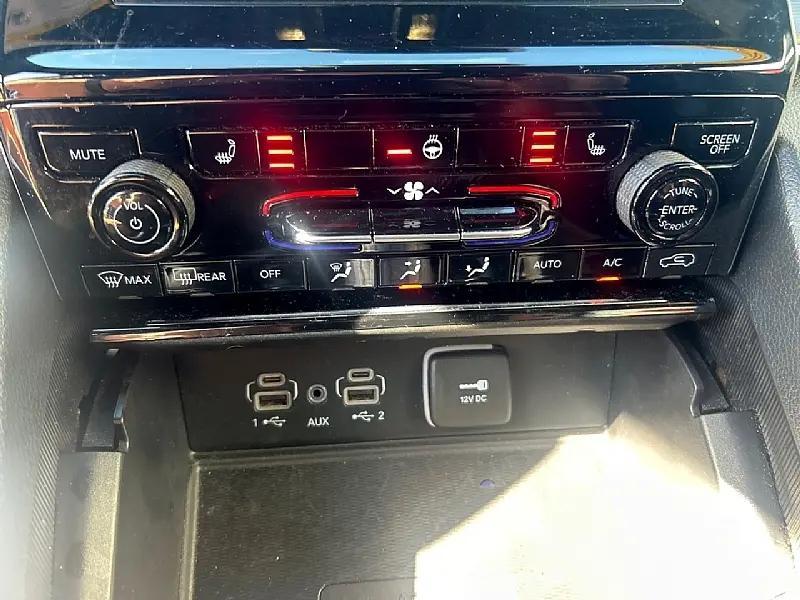 used 2024 Jeep Grand Cherokee L car, priced at $29,995