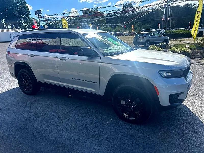 used 2024 Jeep Grand Cherokee L car, priced at $29,995