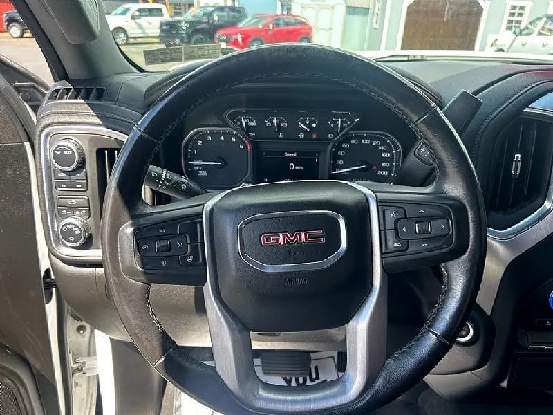 used 2022 GMC Sierra 1500 car, priced at $35,995