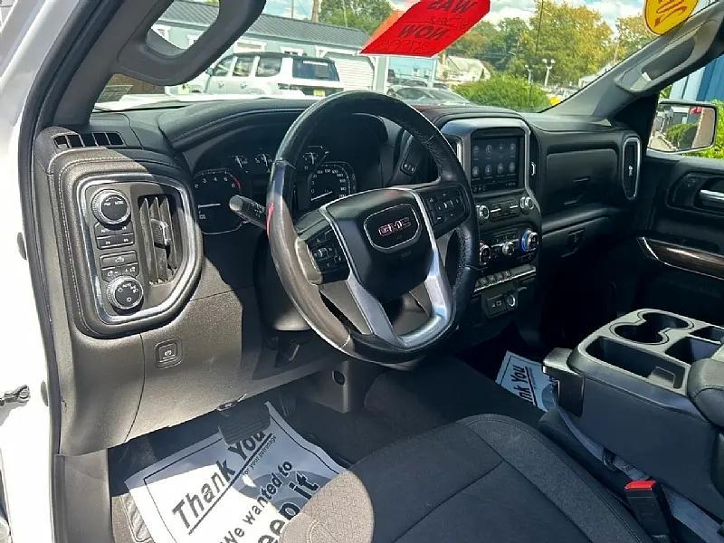 used 2022 GMC Sierra 1500 car, priced at $35,995