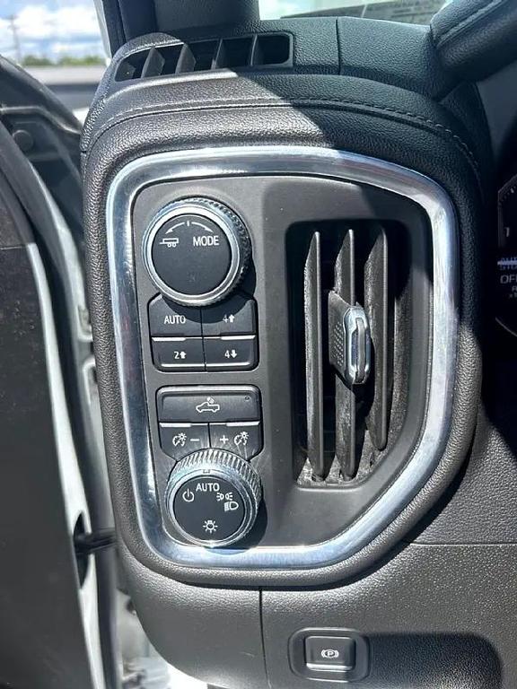 used 2022 GMC Sierra 1500 car, priced at $35,995