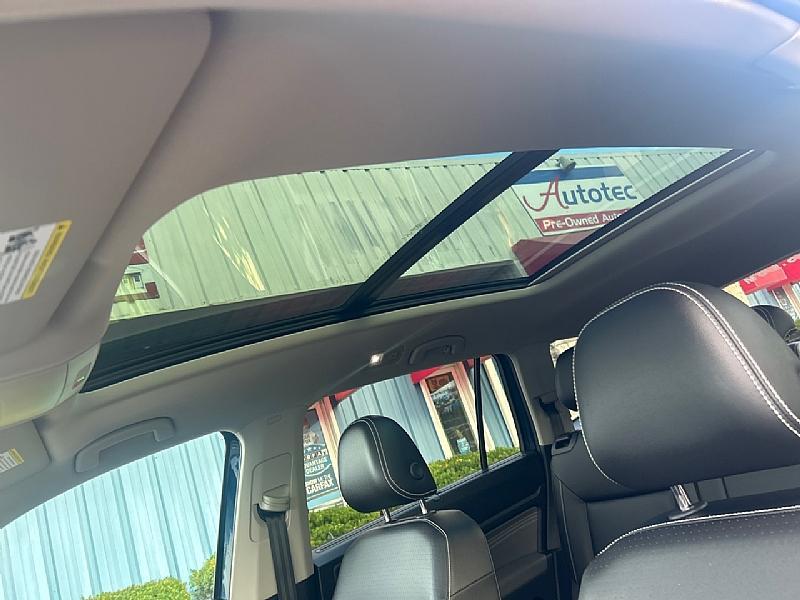 used 2022 Volkswagen Atlas car, priced at $29,995