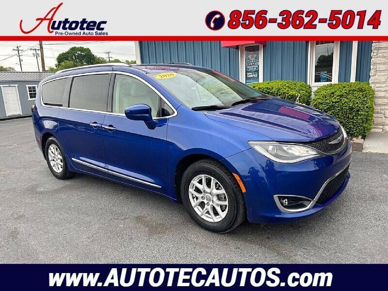 used 2020 Chrysler Pacifica car, priced at $20,995