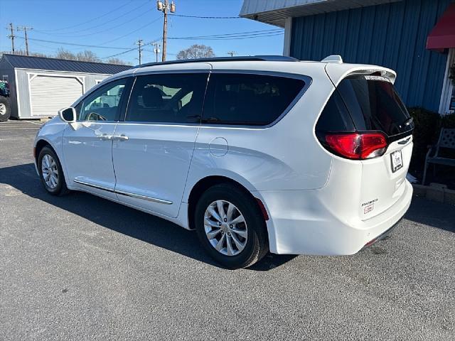 used 2019 Chrysler Pacifica car, priced at $18,995