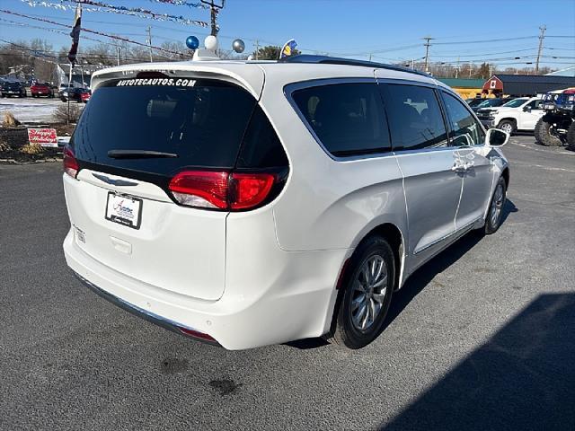 used 2019 Chrysler Pacifica car, priced at $18,995