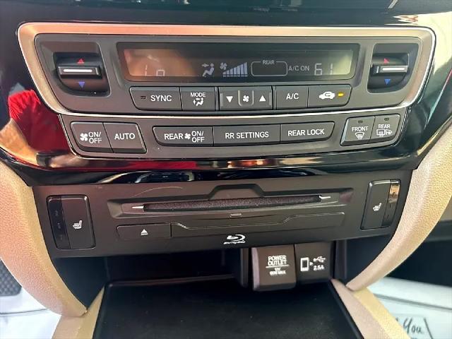 used 2020 Honda Pilot car, priced at $26,995