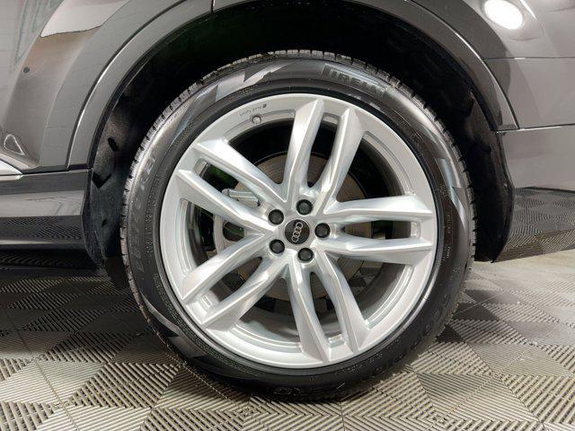new 2025 Audi Q7 car, priced at $71,891