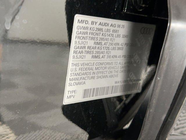 new 2025 Audi Q7 car, priced at $71,891