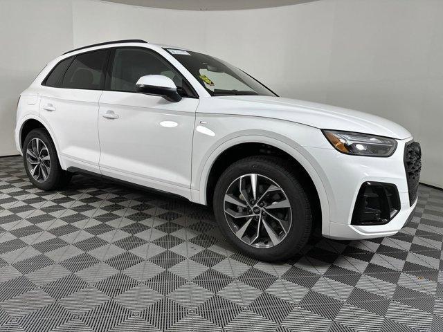 new 2024 Audi Q5 car, priced at $49,291