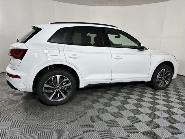 new 2024 Audi Q5 car, priced at $49,291