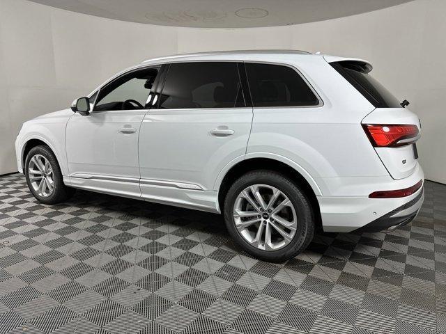 new 2025 Audi Q7 car, priced at $66,352