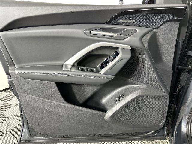 new 2025 Audi Q5 car, priced at $61,300
