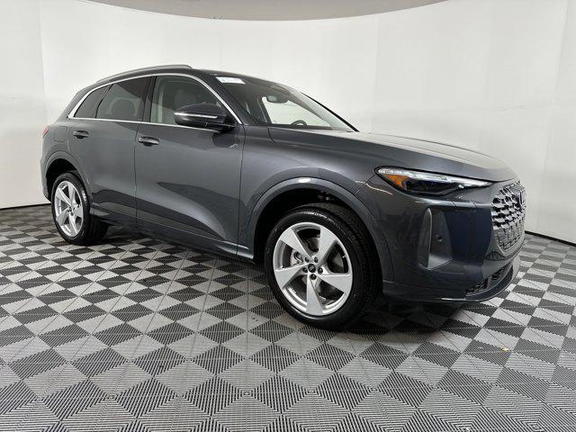 new 2025 Audi Q5 car, priced at $61,300
