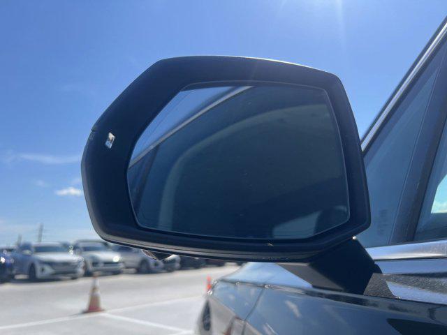 new 2025 Audi Q7 car, priced at $71,891