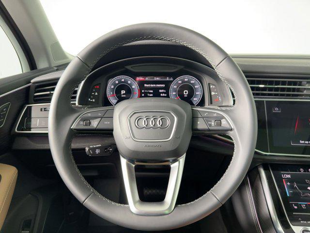 new 2025 Audi Q7 car, priced at $71,891