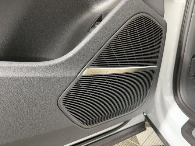 new 2025 Audi Q7 car, priced at $71,891