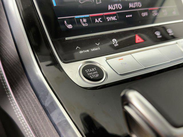 new 2025 Audi Q7 car, priced at $71,891