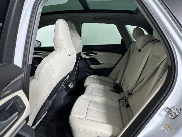new 2025 Audi Q5 car, priced at $61,191