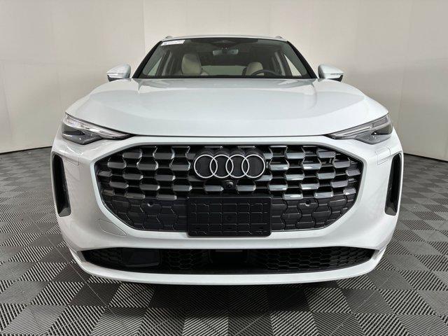 new 2025 Audi Q5 car, priced at $61,191