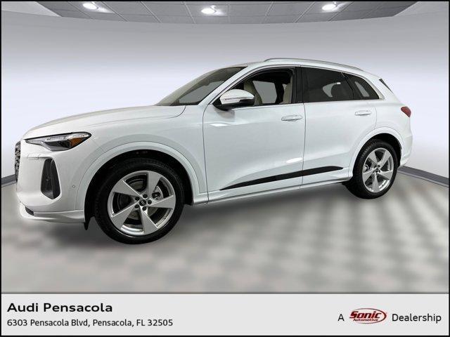 new 2025 Audi Q5 car, priced at $61,191