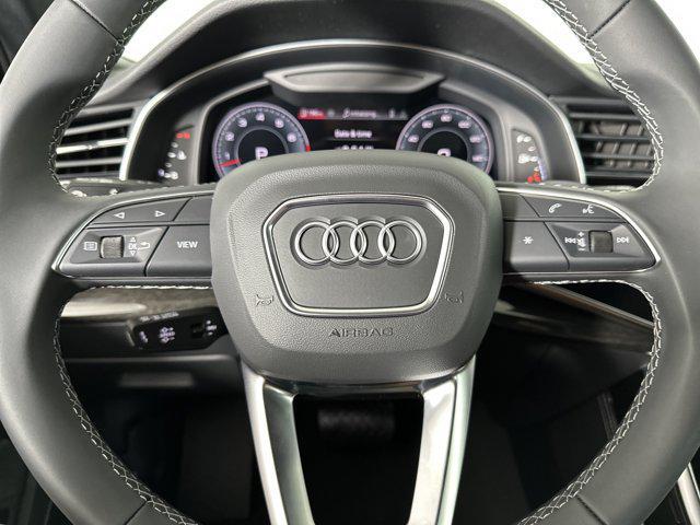 new 2025 Audi Q7 car, priced at $75,491