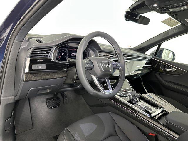 new 2025 Audi Q7 car, priced at $75,491