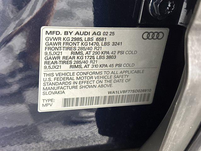 new 2025 Audi Q7 car, priced at $75,491