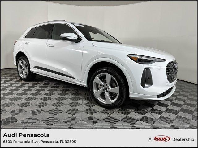 new 2025 Audi Q5 car, priced at $60,971