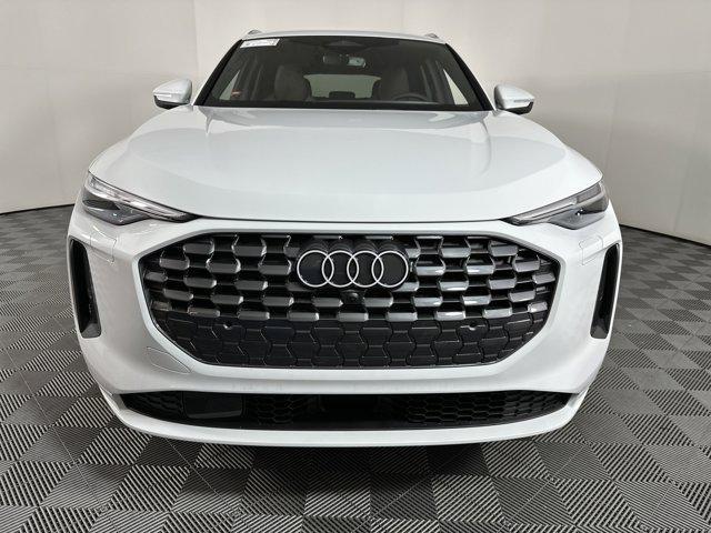 new 2025 Audi Q5 car, priced at $60,971