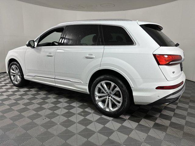 new 2025 Audi Q7 car, priced at $63,074