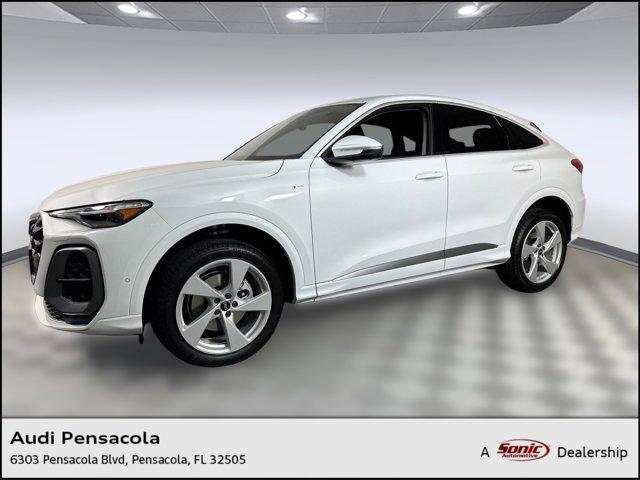 new 2025 Audi Q5 car, priced at $60,531