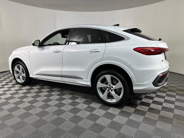 new 2025 Audi Q5 car, priced at $60,531