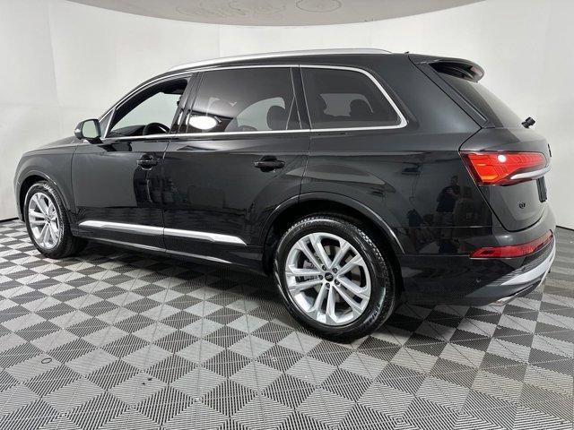 new 2025 Audi Q7 car, priced at $77,982