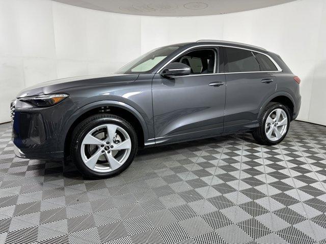 new 2025 Audi Q5 car, priced at $60,971