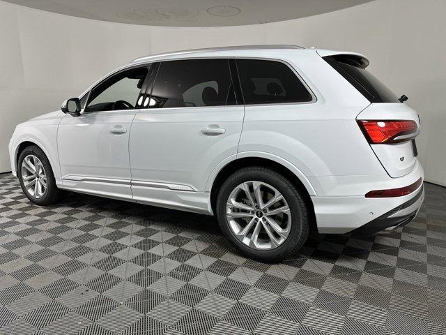 new 2025 Audi Q7 car, priced at $78,381