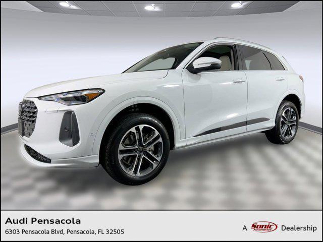 new 2025 Audi Q5 car, priced at $59,011