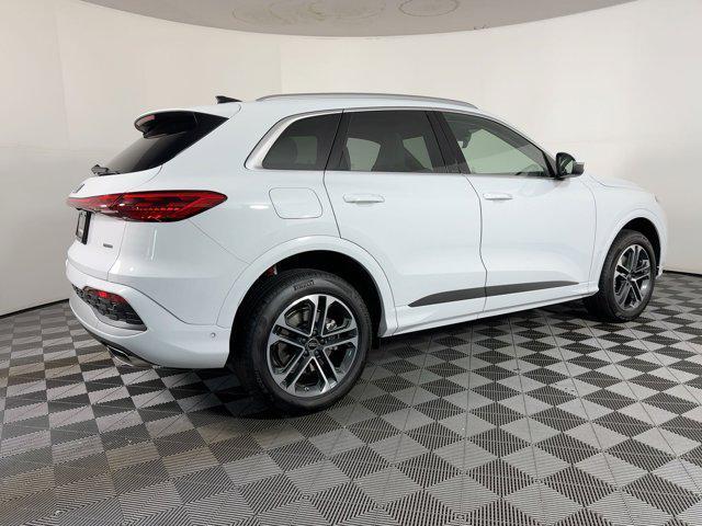 new 2025 Audi Q5 car, priced at $59,011