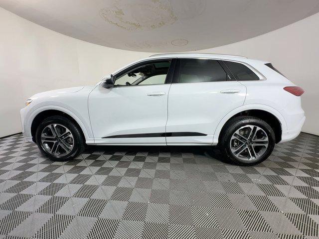 new 2025 Audi Q5 car, priced at $59,011