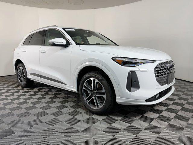 new 2025 Audi Q5 car, priced at $59,011