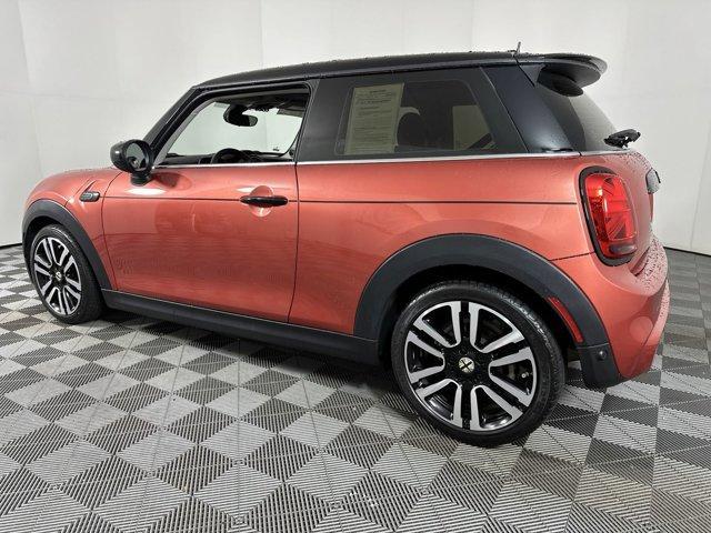 used 2021 MINI Hardtop car, priced at $18,499