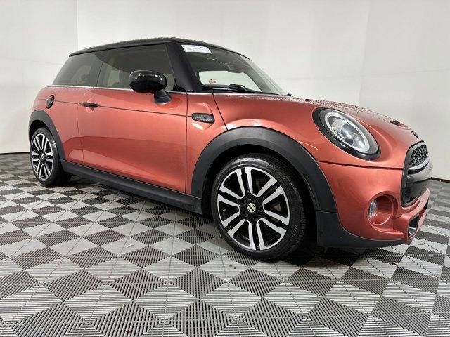 used 2021 MINI Hardtop car, priced at $18,499