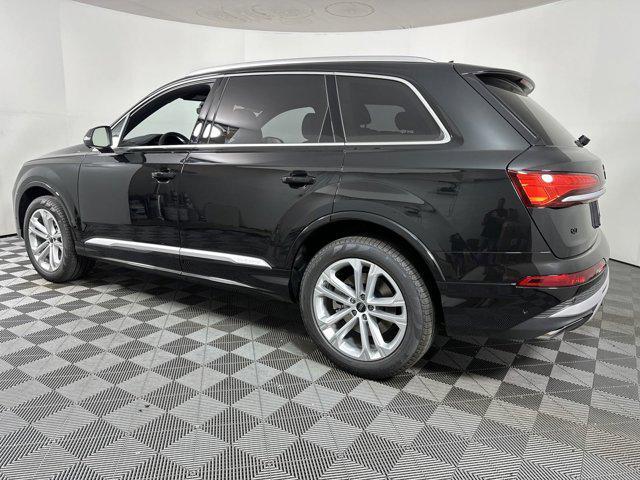 new 2025 Audi Q7 car, priced at $71,482