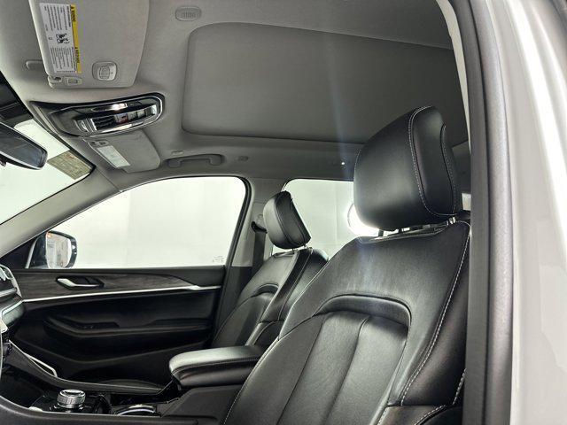 used 2022 Jeep Grand Cherokee car, priced at $27,998