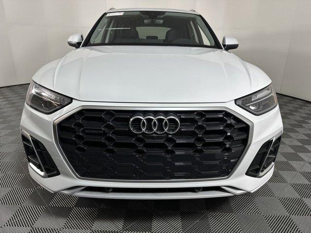 new 2025 Audi Q5 car, priced at $62,981