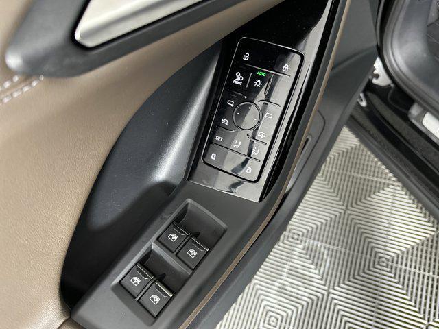 new 2025 Audi Q6 e-tron car, priced at $71,321
