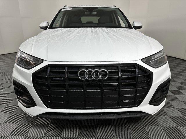 new 2025 Audi Q5 car, priced at $46,581