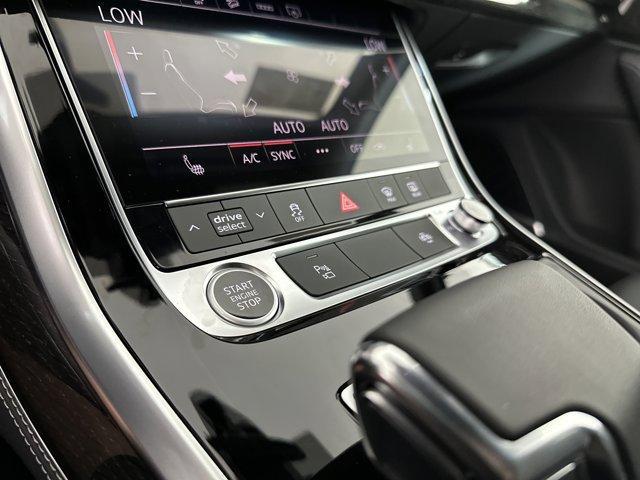new 2025 Audi Q7 car, priced at $63,381