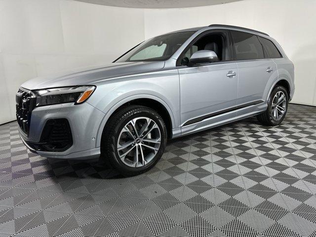 new 2025 Audi Q7 car, priced at $63,381