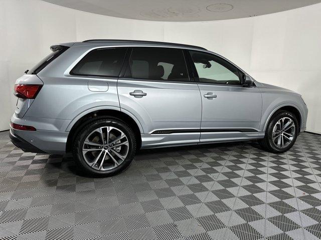 new 2025 Audi Q7 car, priced at $63,381