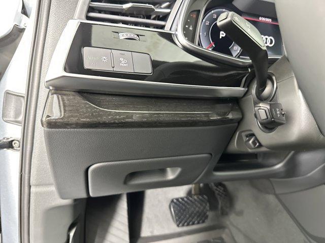 new 2025 Audi Q7 car, priced at $63,381